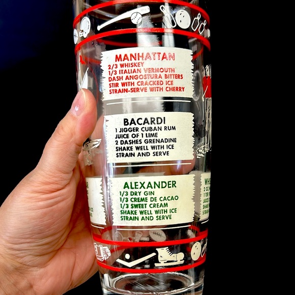 Mid Century Hazel Atlas 8.5” large glass sports themed cocktail’s shaker - Picture 5 of 11